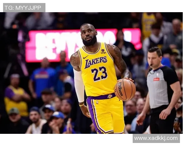 NBA赛场热议：湖人引援策略引争议，火箭豪赌杜兰特，湖人队引援策略遭球迷质疑